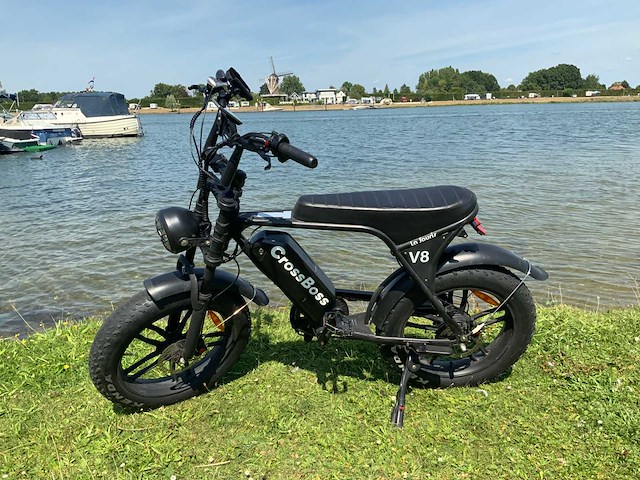 Cross boss v8 elektrische fiets - afbeelding 6 van  8