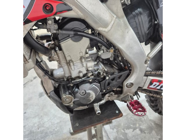 Crossmotor, honda, crf 250cc - afbeelding 21 van  25