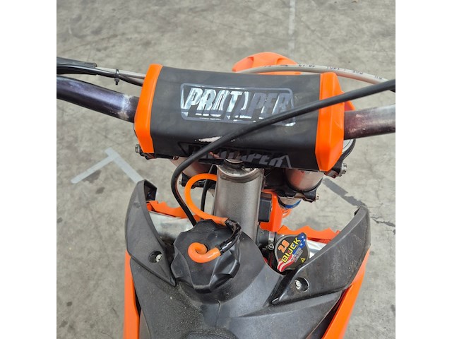 Crossmotor, ktm, 125sx - afbeelding 12 van  20