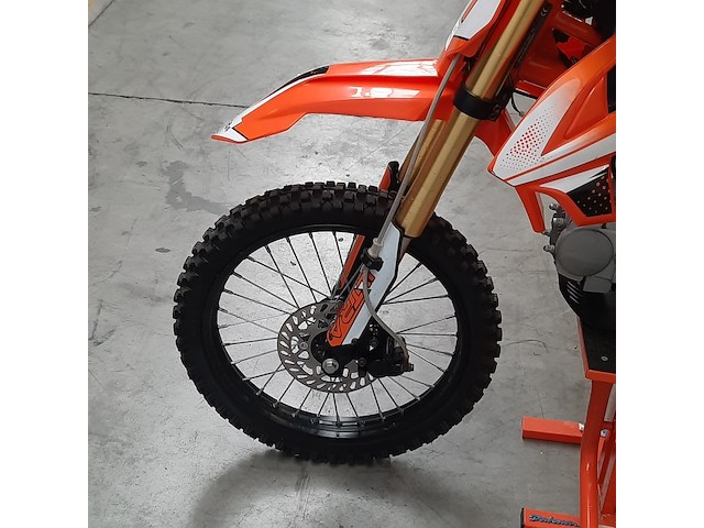 Crossmotor, ultra - afbeelding 8 van  17