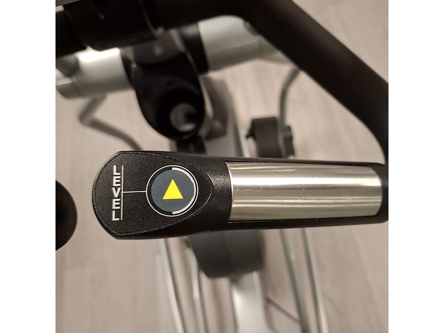 Crosstrainer matrix, mx-a5x, bouwjaar 2007 - afbeelding 2 van  17