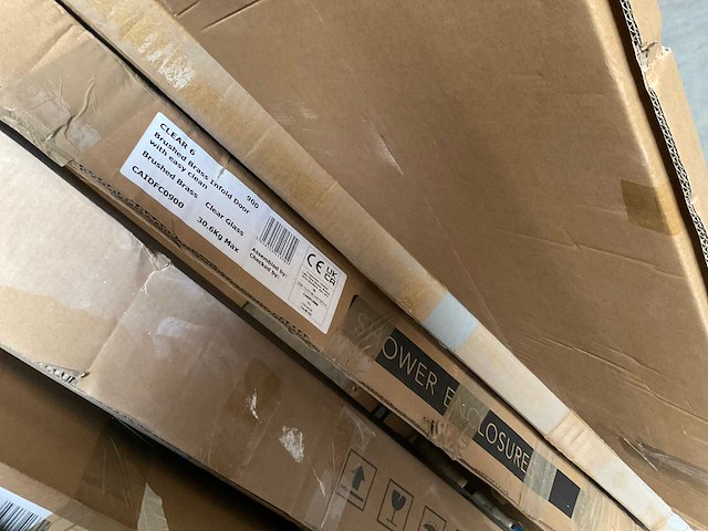 Crosswater clear 6 in profiel draaiende deur easyclean brushed brass - afbeelding 4 van  4