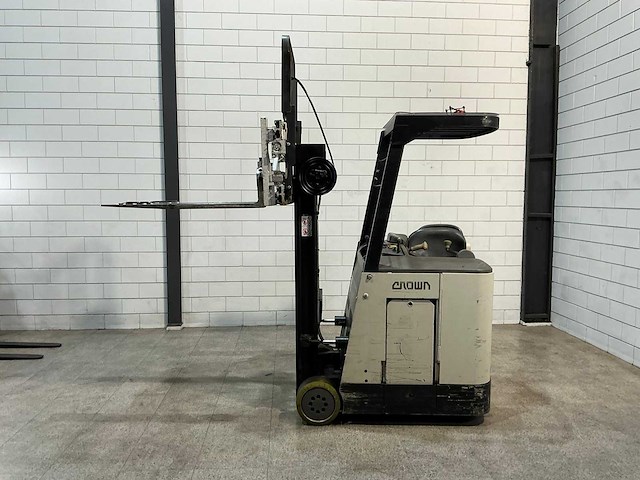 Crown - 2001 - rc3020-30 - stapelaar - afbeelding 14 van  15