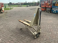 Crown high hand hydraulische palletwagen - afbeelding 3 van  9
