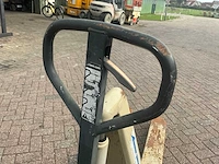 Crown high hand hydraulische palletwagen - afbeelding 7 van  9
