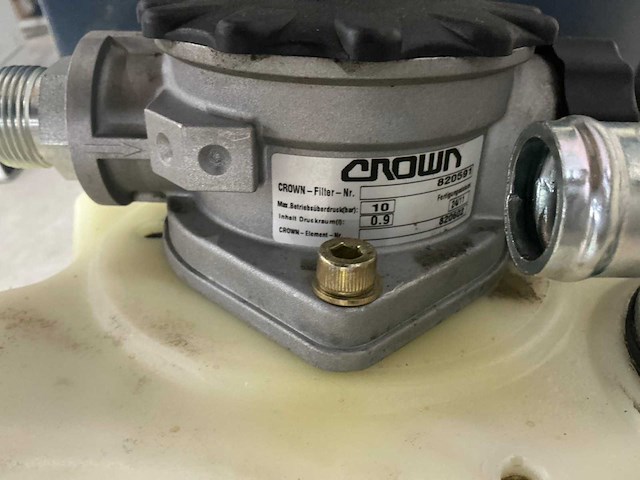 Crown hydrauliekolietank met filter - afbeelding 5 van  7
