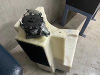 Crown hydrauliekolietank met filter - afbeelding 6 van  7