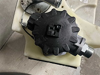 Crown hydrauliekolietank met filter - afbeelding 7 van  7