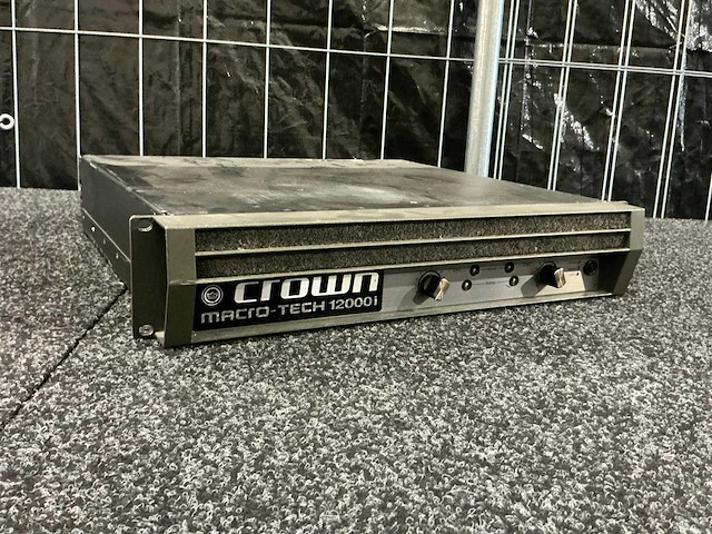 Crown macro-tech 12000i versterker - afbeelding 1 van  7