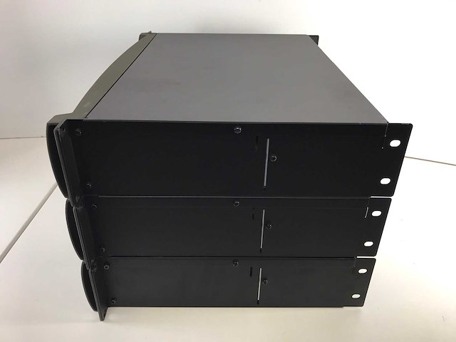 Crown (nxti1002-u-eu) xti 1002 professional 2-channel power amplifiers (3x) - afbeelding 4 van  7