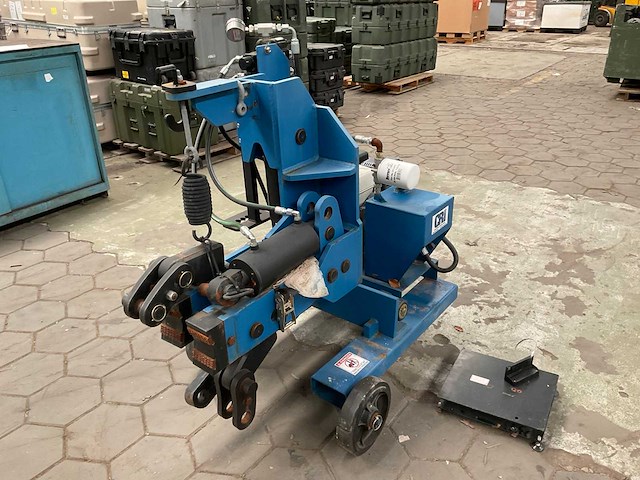 Cru hydro-jaw 1200 breek/aanmaak machine - afbeelding 4 van  6