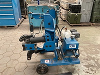 Cru hydro-jaw 1200 breek/aanmaak machine - afbeelding 5 van  6