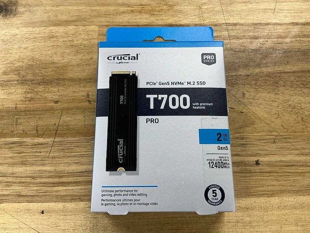 Crucial t700 pro m.2 ssd 2tb ct2000t700ssd5 - afbeelding 1 van  2