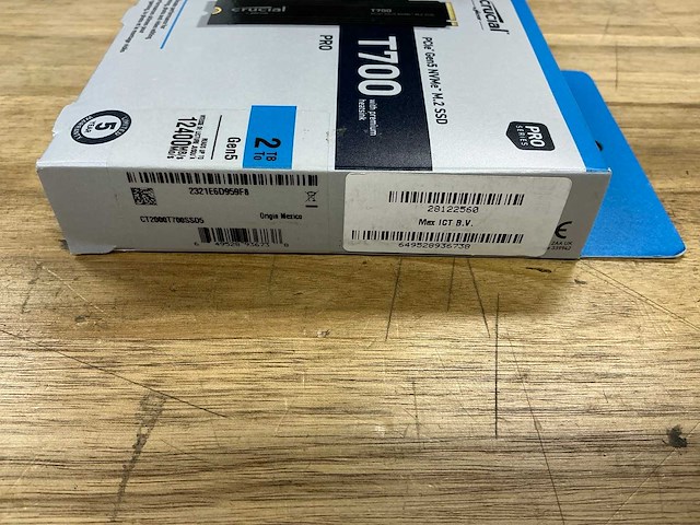 Crucial t700 pro m.2 ssd 2tb ct2000t700ssd5 - afbeelding 2 van  2
