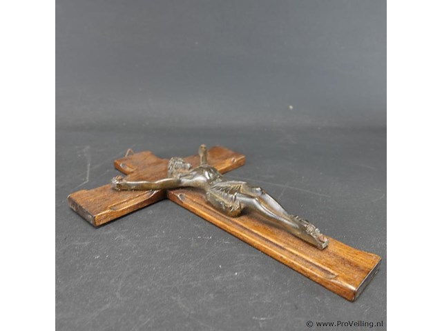 Crucifix met bronzen corpus - afbeelding 3 van  5