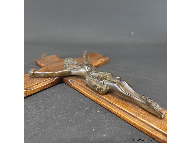 Crucifix met bronzen corpus - afbeelding 4 van  5