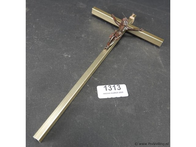 Crucifix met bronzen corpus - afbeelding 1 van  5