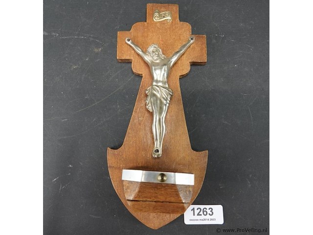 Crucifix met zilvertinnen corpus - afbeelding 1 van  5