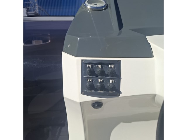 Cruiser, galia, 525, 2015, met buitenboordmotor evinrude | 115 pk - afbeelding 10 van  77