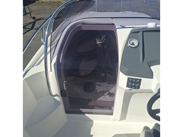 Cruiser, galia, 525, 2015, met buitenboordmotor evinrude | 115 pk - afbeelding 19 van  77