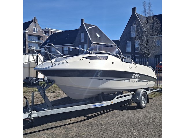 Cruiser, galia, 525, 2015, met buitenboordmotor evinrude | 115 pk - afbeelding 23 van  77