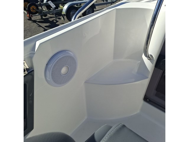 Cruiser, galia, 525, 2015, met buitenboordmotor evinrude | 115 pk - afbeelding 38 van  77