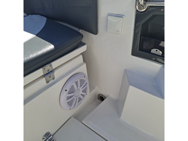 Cruiser, galia, 525, 2015, met buitenboordmotor evinrude | 115 pk - afbeelding 41 van  77