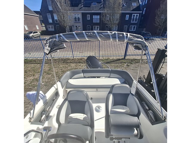 Cruiser, galia, 525, 2015, met buitenboordmotor evinrude | 115 pk - afbeelding 42 van  77