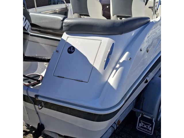 Cruiser, galia, 525, 2015, met buitenboordmotor evinrude | 115 pk - afbeelding 52 van  77