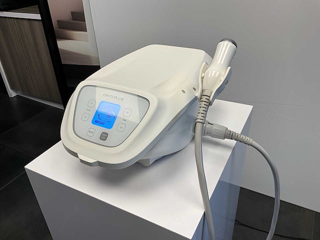 Cryo plus esk-2141cp anti-aging en huidverbetering - afbeelding 2 van  7