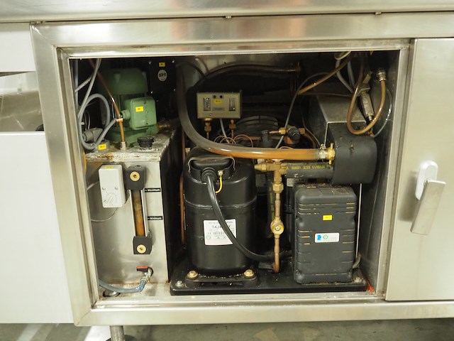 Cryovac - afbeelding 8 van  19