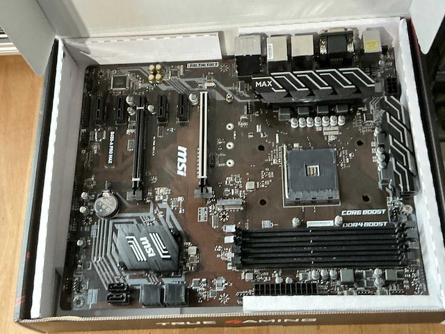 Crypto mining rig - afbeelding 2 van  10