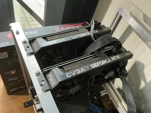 Crypto mining rig - afbeelding 4 van  10