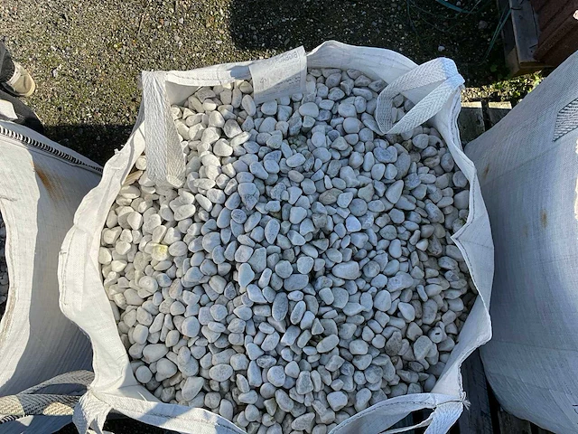 Crystal white grind 0,5 m3 - afbeelding 1 van  4