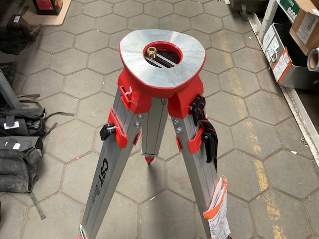 Cst laser statief - afbeelding 3 van  4
