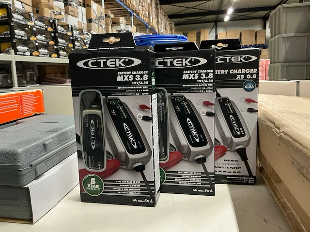 Ctek battery chargers mxs 3.8 & xs 0.8 (3x) - afbeelding 1 van  3