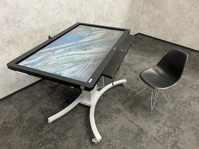 Ctouch - 60" interactieve touchscreen met kantelbare lift - afbeelding 24 van  29
