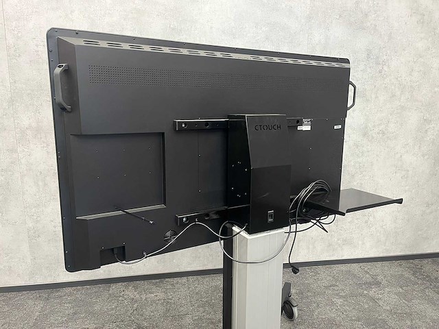 Ctouch - 65" 4k interactieve touchscreen met verrijdbare lift - afbeelding 4 van  13