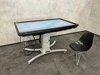 Ctouch - 65" touchscreen met verrijdbare kantelbare lift