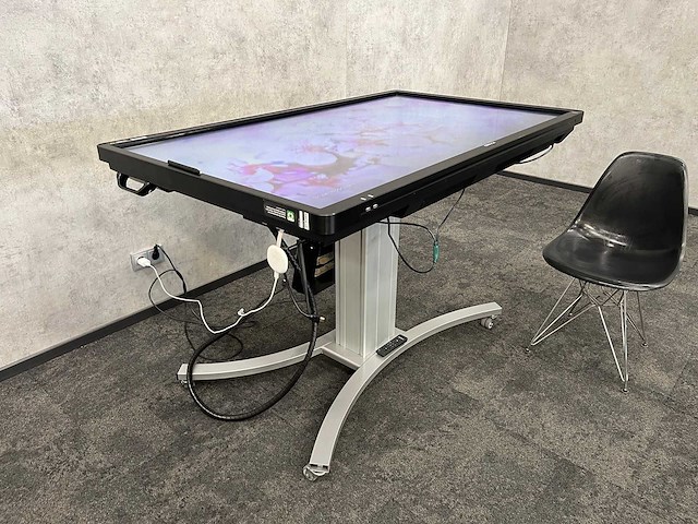 Ctouch - 65" touchscreen met verrijdbare kantelbare lift - afbeelding 15 van  17
