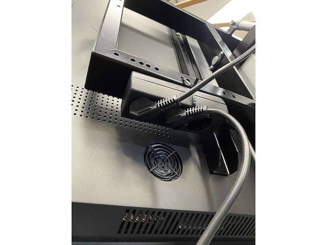 Ctouch clap-65uhda5 - 65" uhd 4k touchscreen met verrijdbare lift - afbeelding 11 van  19