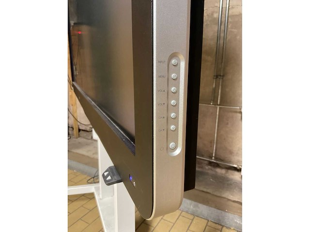 Ctouch ct84led40bos10p 84” uhd touchscreen op elektrische lift - afbeelding 15 van  17