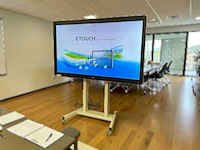Ctouch ct84led40bos10p 84” uhd touchscreen op elektrische lift