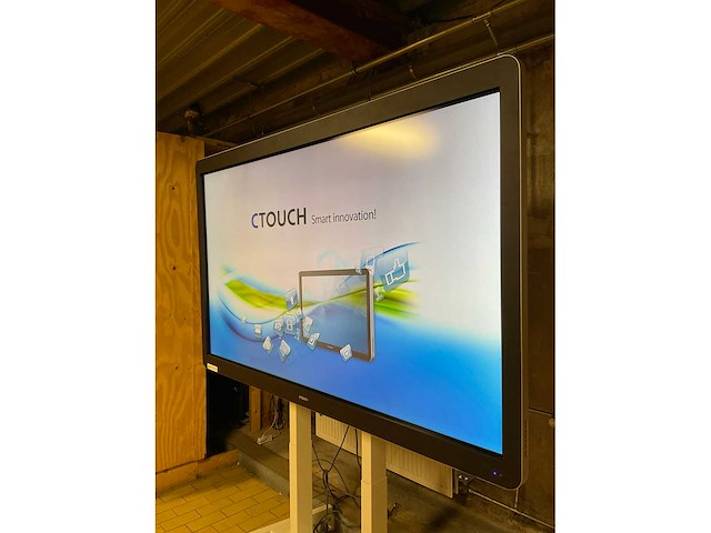 Ctouch ct84led40bos10p 84” uhd touchscreen op elektrische lift - afbeelding 6 van  8