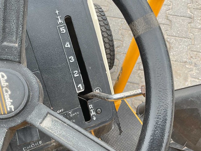 Cub cadet - 1015 - zitmaaier - afbeelding 8 van  9