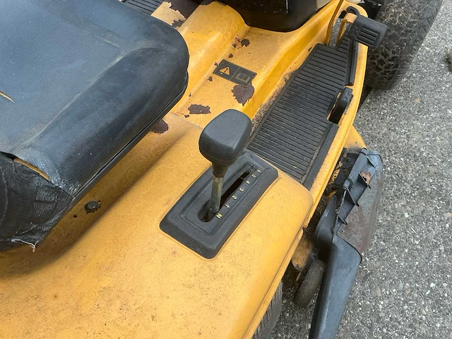 Cub cadet ags 2130 zitmaaier - afbeelding 14 van  14