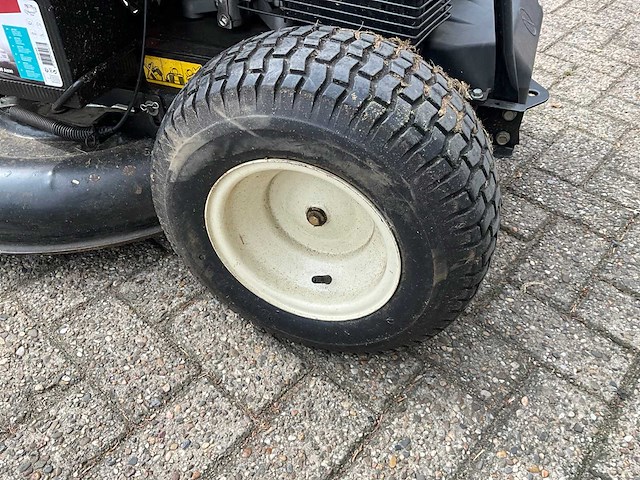 Cub cadet cc 114 td zitmaaier - afbeelding 4 van  15
