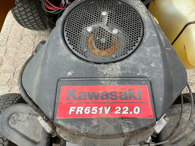 Cub cadet fmz 48 zero turn zitmaaier - afbeelding 7 van  18