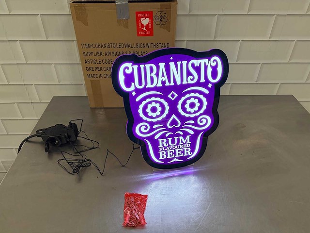 Cubanisto - neon reclame sign (3x) - afbeelding 1 van  3