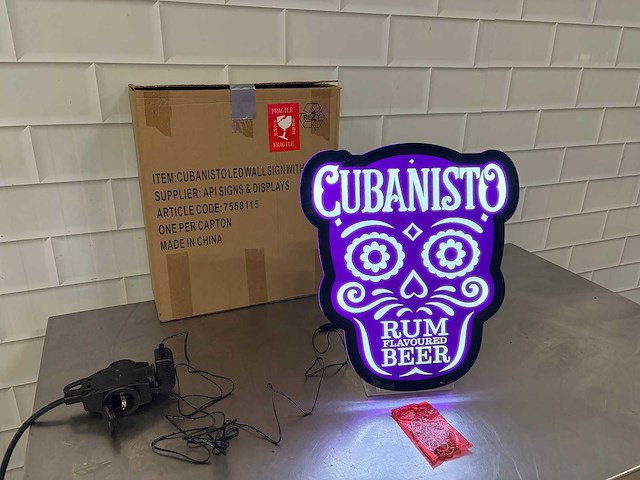 Cubanisto - neon reclame sign (3x) - afbeelding 1 van  4